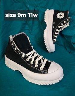Size 9M 11W Converse Chuck Taylor All Star Lugged 2.0 sneakers in black, featuring a distinct thick, textured white rubber lug sole.