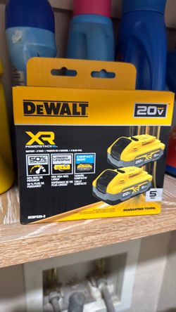 DeWalt POWERSTACK 5Ah Batteries – 2 Pack DCBP520-2