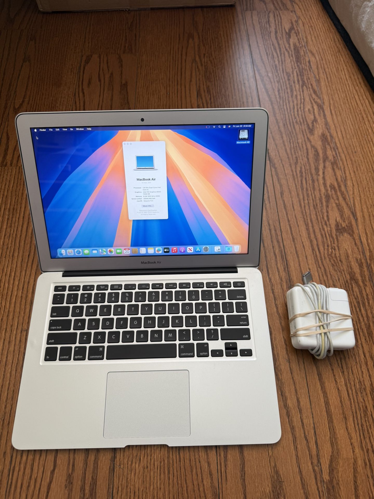 MacBook Air 13” 2017/8GB RAM/128G/Good Battery