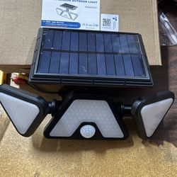 3 Head Solar Security Light