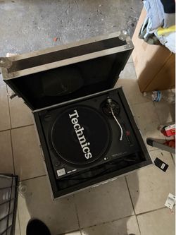 Technics SL1200MK3 turntable