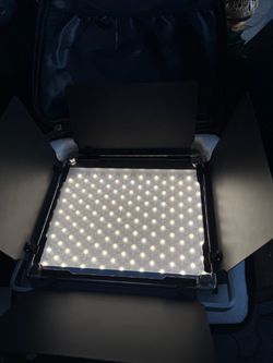 Neewer 530 PRO Smart LED studio light + cable and bag