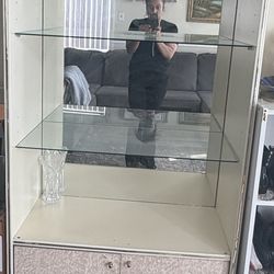 Mirror glass shelf