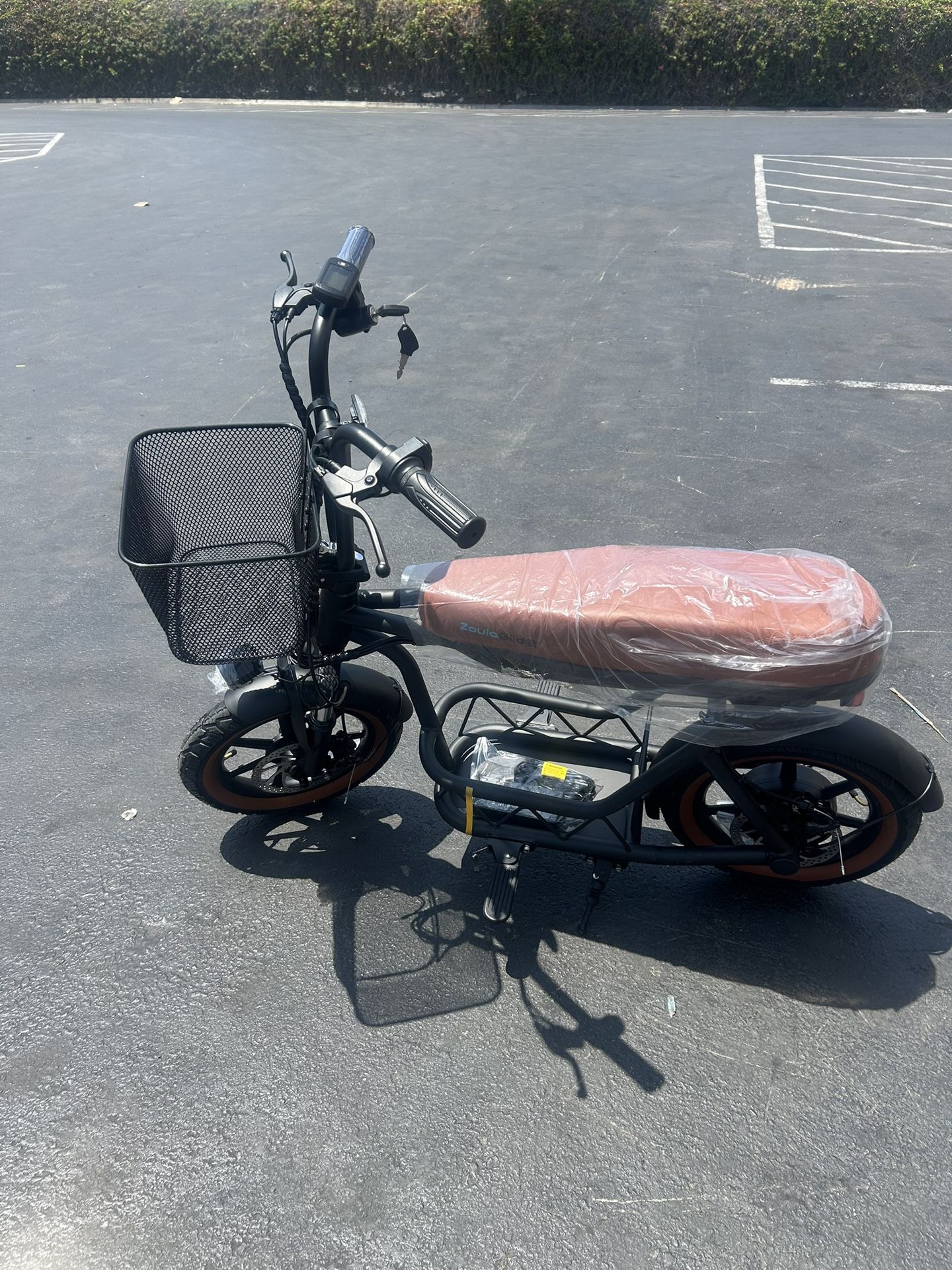 Zoula Guide Electric Scooter With Basket