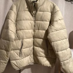 Forever 21 Men's Puffer Jacket Cream Beige Size Medium Full Zip Pockets Quilted