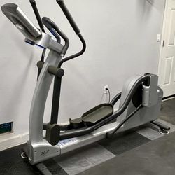 Life Fitness Elliptical Machine X7
