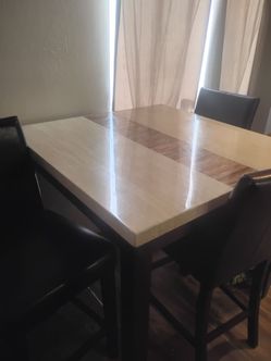 dining room table 4 chairs