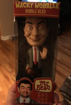 Wacky wobbler bobble-head mr. bean with box