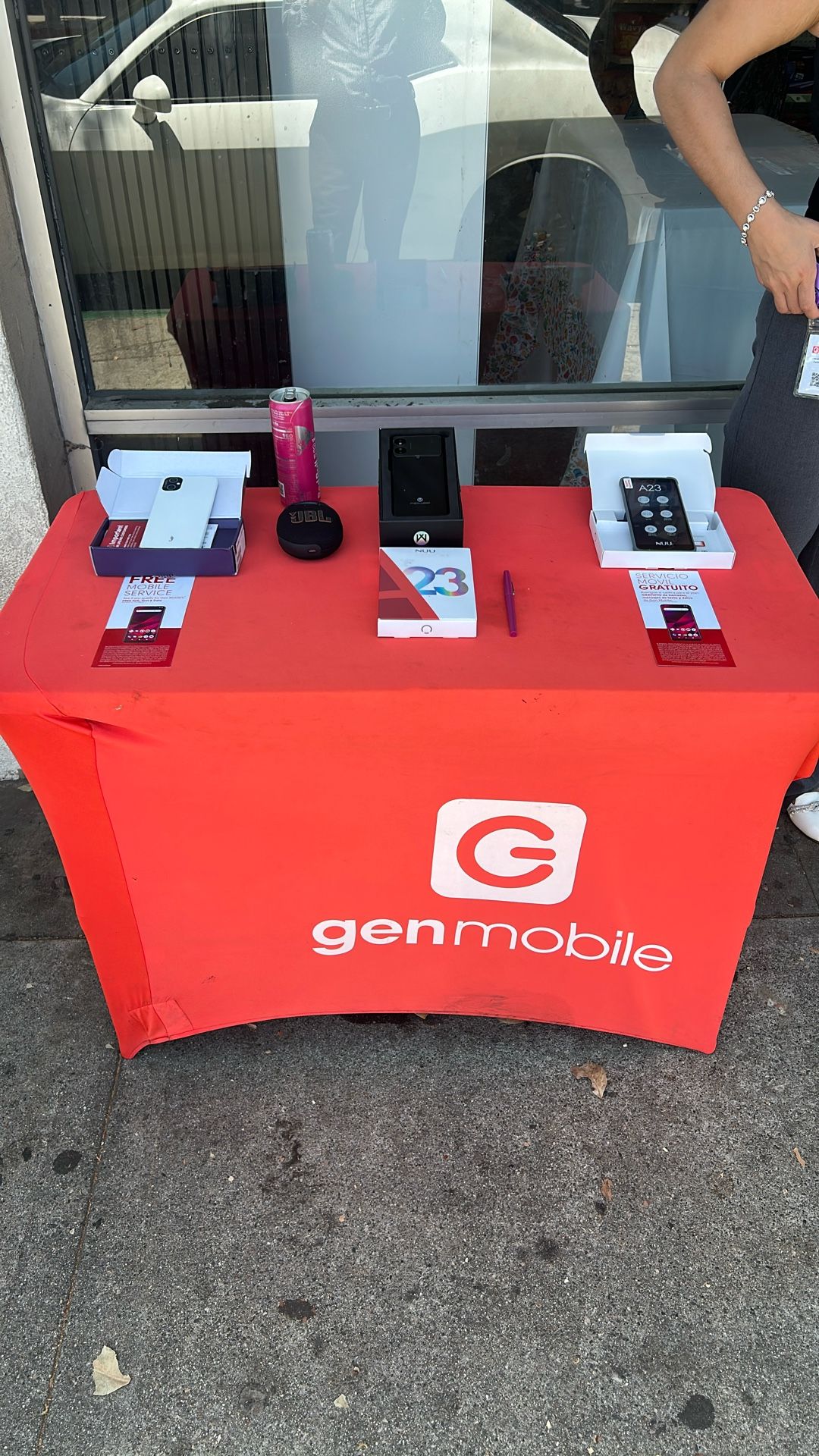 FREE PHONES!! 3638 Tweedy Blvd South Gate, CA 90280 United States
