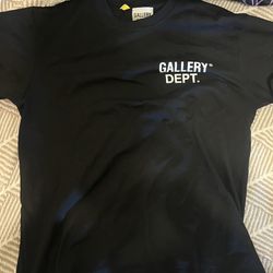 Gallery DEPT. 🖤 Shirt