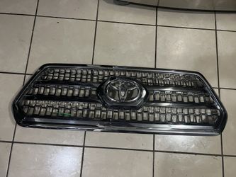 Toyota Tacoma Grill / Grille