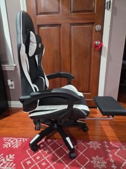 Black And White Gaming Chair