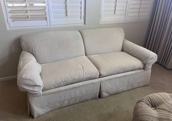 Comfortable Beige Fabric Sofa / Couch – Great condition