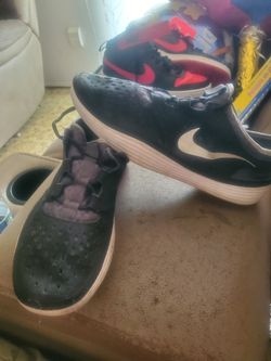 Nike shoes