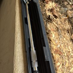 Pittsburgh Pro Click Type Torque Wrench