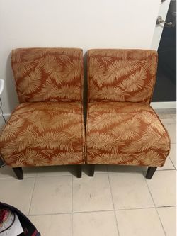 Set of 2 tropical accent chairs
