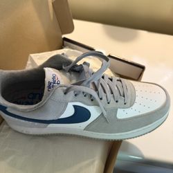 Nikes Air Force Ones