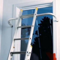 26 foot ladder with stabilizer arms