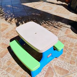 Kids Pinic Table  