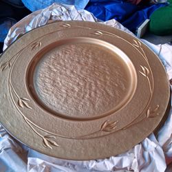 12 Large Gold Plates