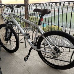 Mongoose Montana Sport Mountain Bike – 27.5” Wheels