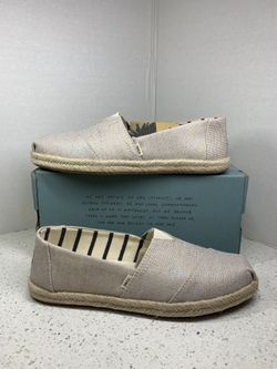 Toms