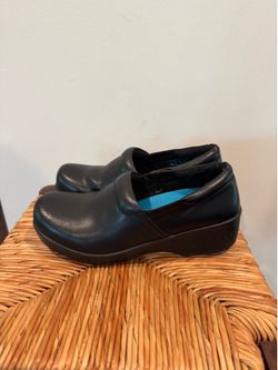 Women’s Dr. Scholl's work Black Slip-On Clogs size 9
