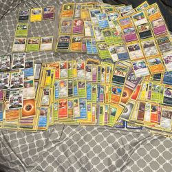 600 Pokemon Cards 