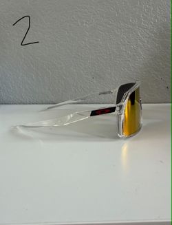 Flash sale Oakley sunglasses