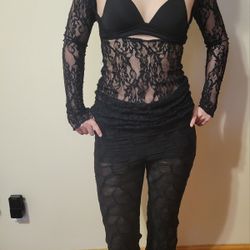 Set of 3 pieces: a blouse, a pants and a skirt, size S (0624)