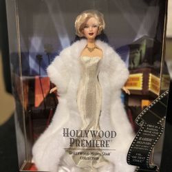 Marilyn Monroe Barbie Hollywood premier mint in box