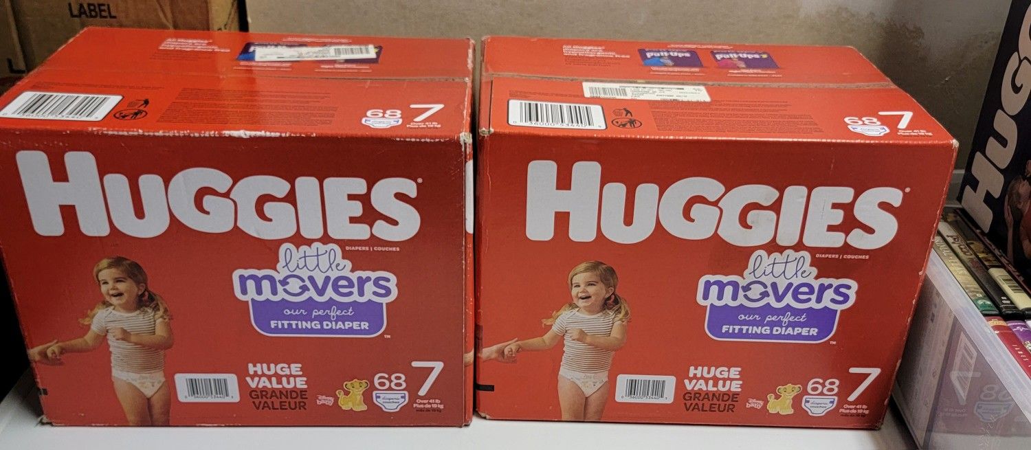 Huggies Little Movers Size 7 (Lot Of 2)