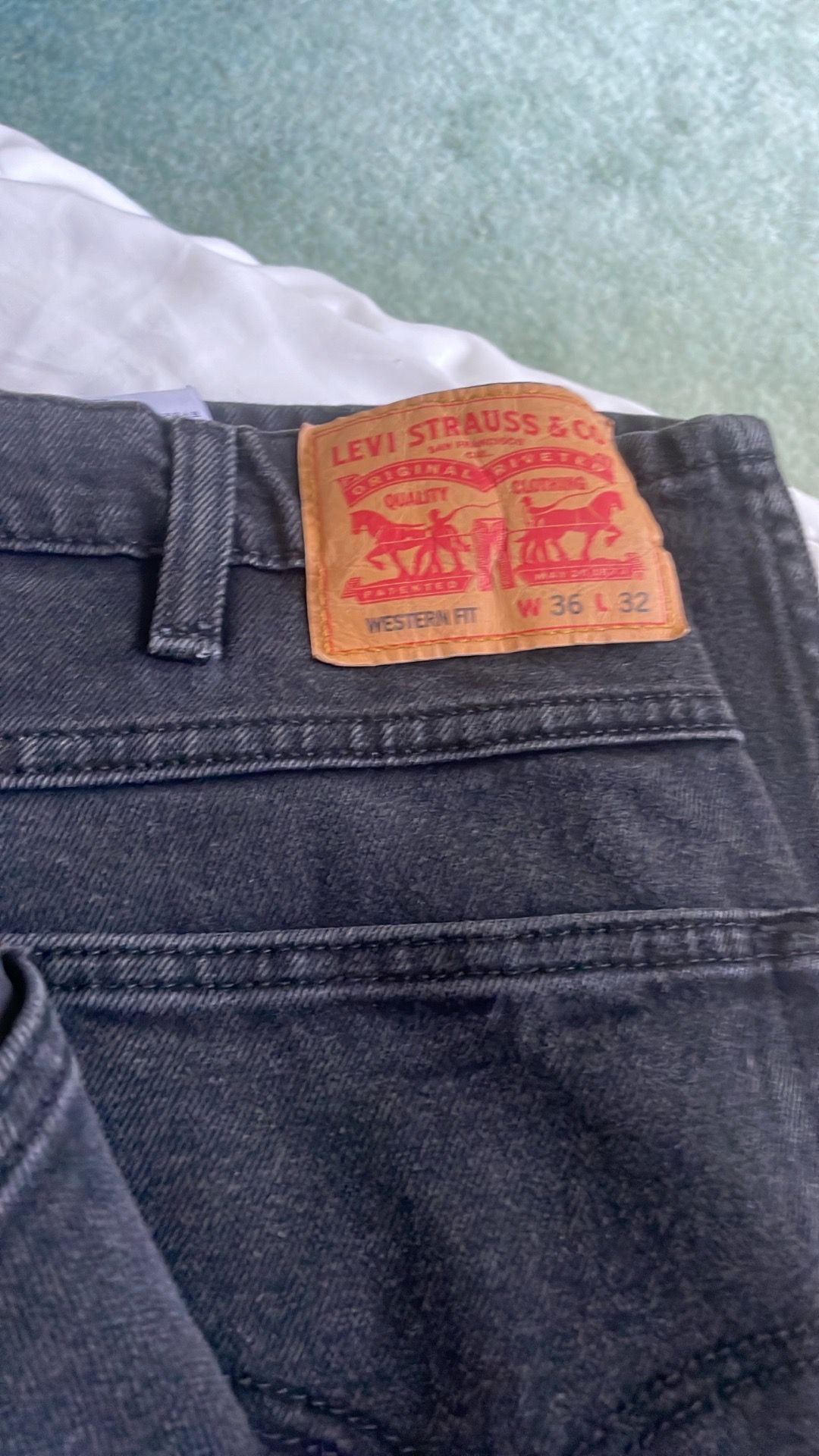 Levi’s baggy jeans western fit