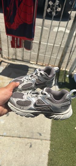 Boy shoes
