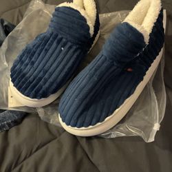 Sneaker Slippers Men’s Size 10