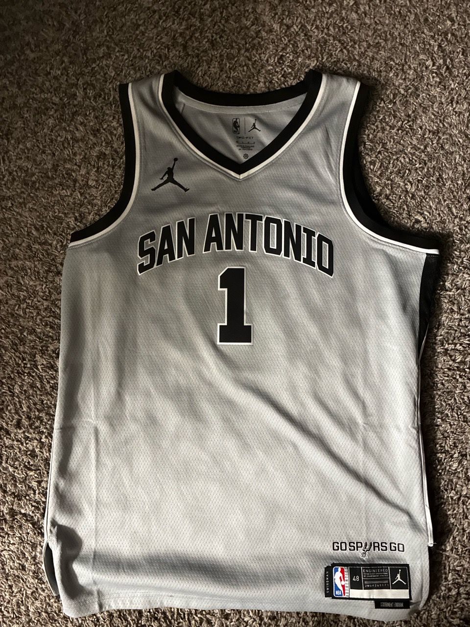 Victor Button Victor Wembanyama Jersey for Sale in San Antonio, TX - OfferUp