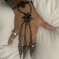 3 Fingers Rings With Connecting Bracelet