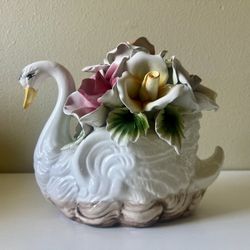Capodimonte porcelain swan with flowers