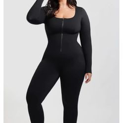 Popilush Jumpsuit for Sale in Lakewood, CA - OfferUp