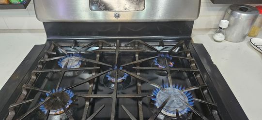 GE Gas Stove
