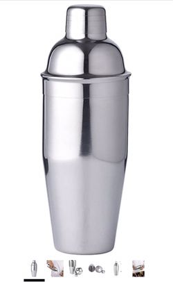 Cocktail Shaker,24 oz Martini Shaker,18/8 grade Stainless Steel Martini Mixer Built-in Strainer,Bartender Kit