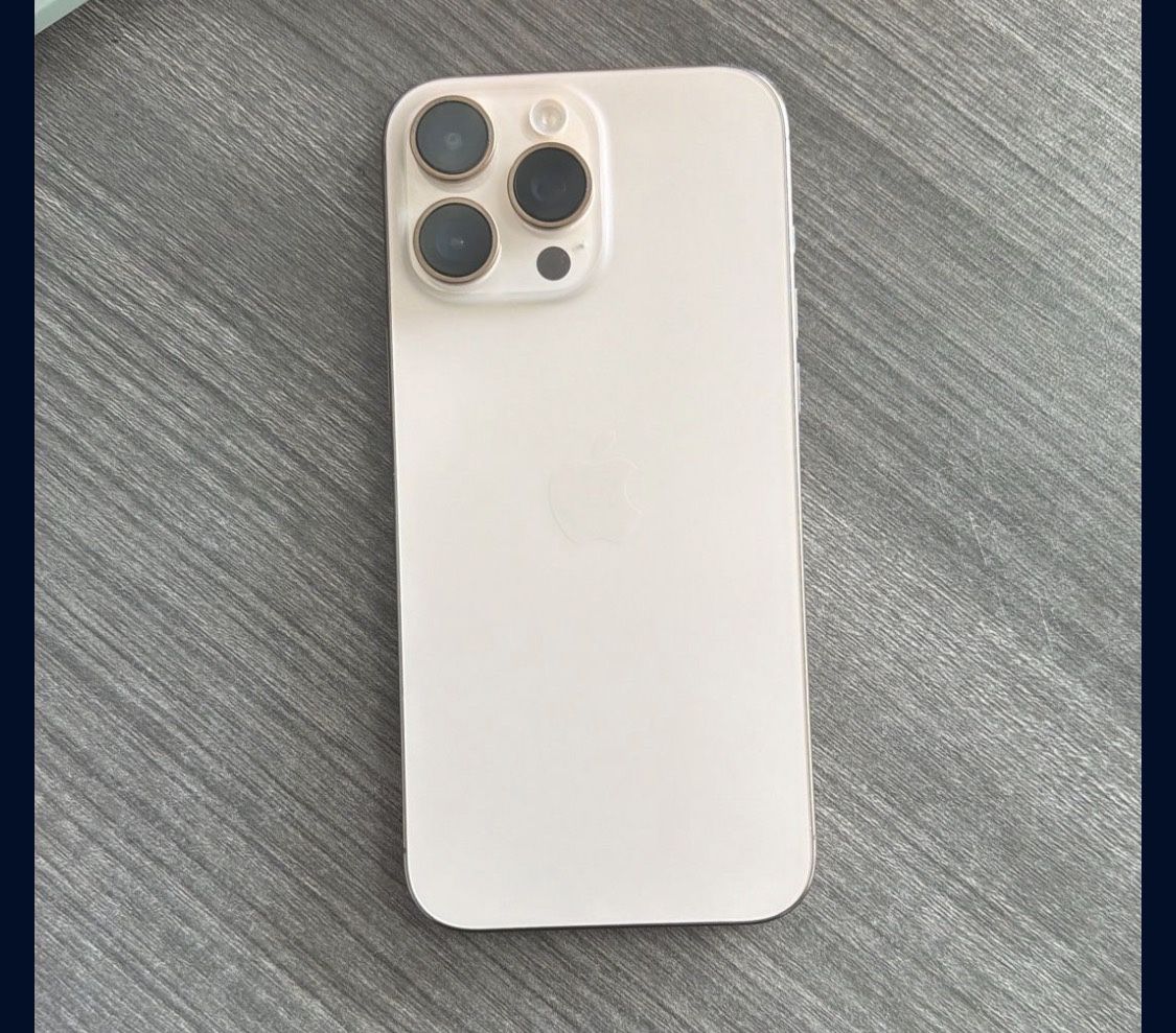 iPhone 16 Pro Max - UNLOCKED