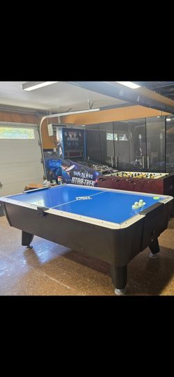 Air Hockey Table