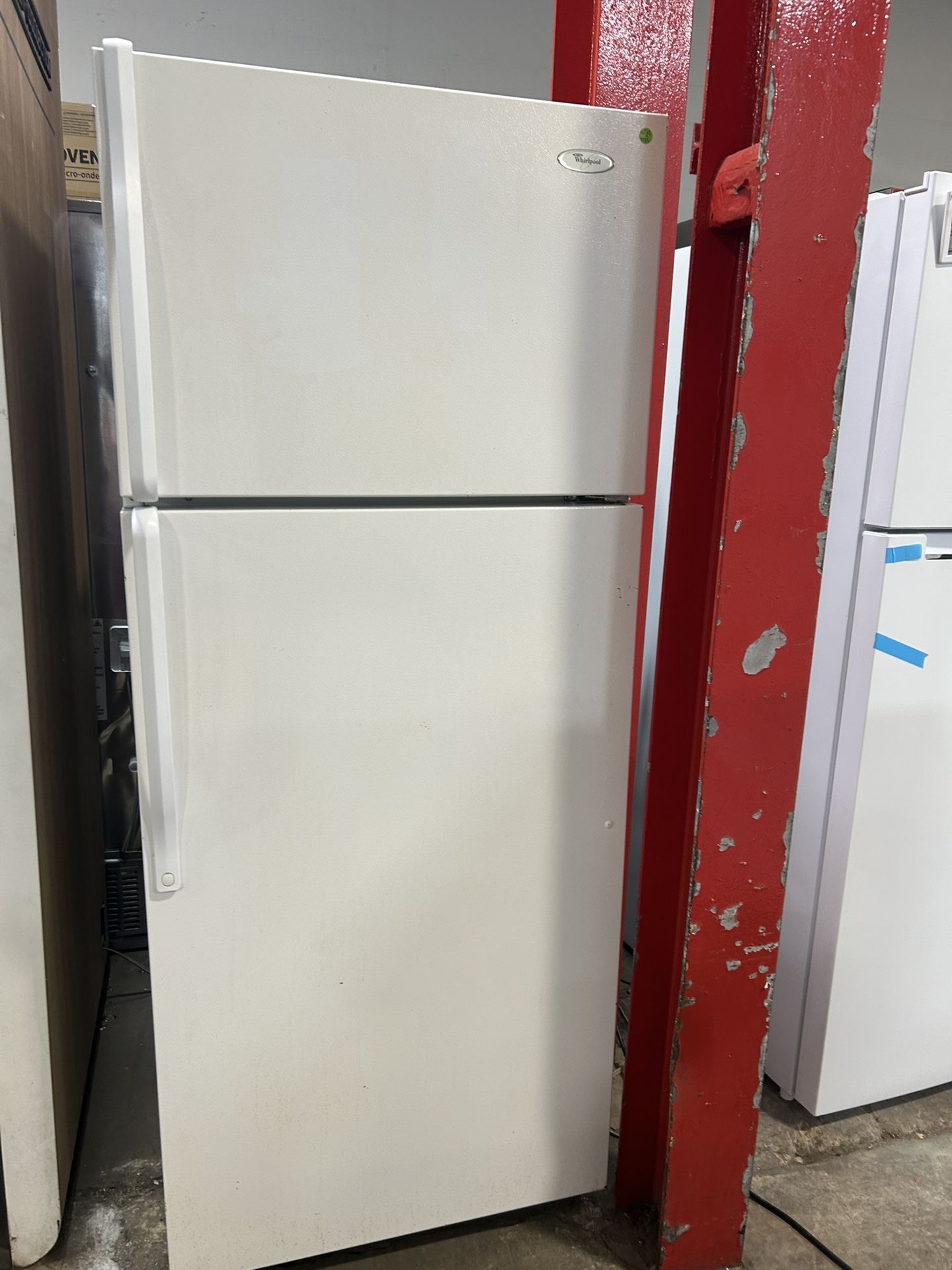 30” Inch Top Freezer White Fridge