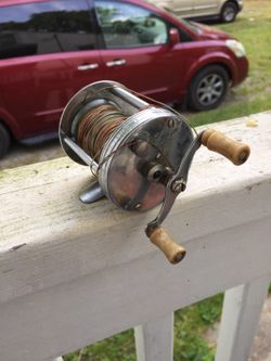 Vintage pfluger trump reel