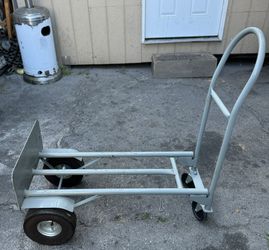 Carrito manual convertible de acero- Ruedas de aire $80