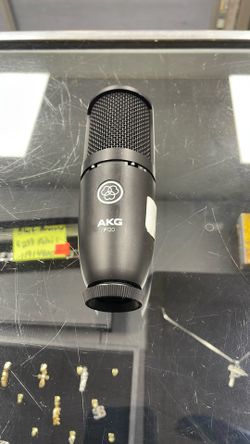 Akg Microphone P120