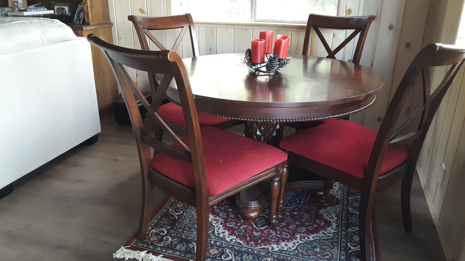 Dining Table 4 chairs Leaf