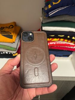 iPhONE 13 factory unlocked “read”