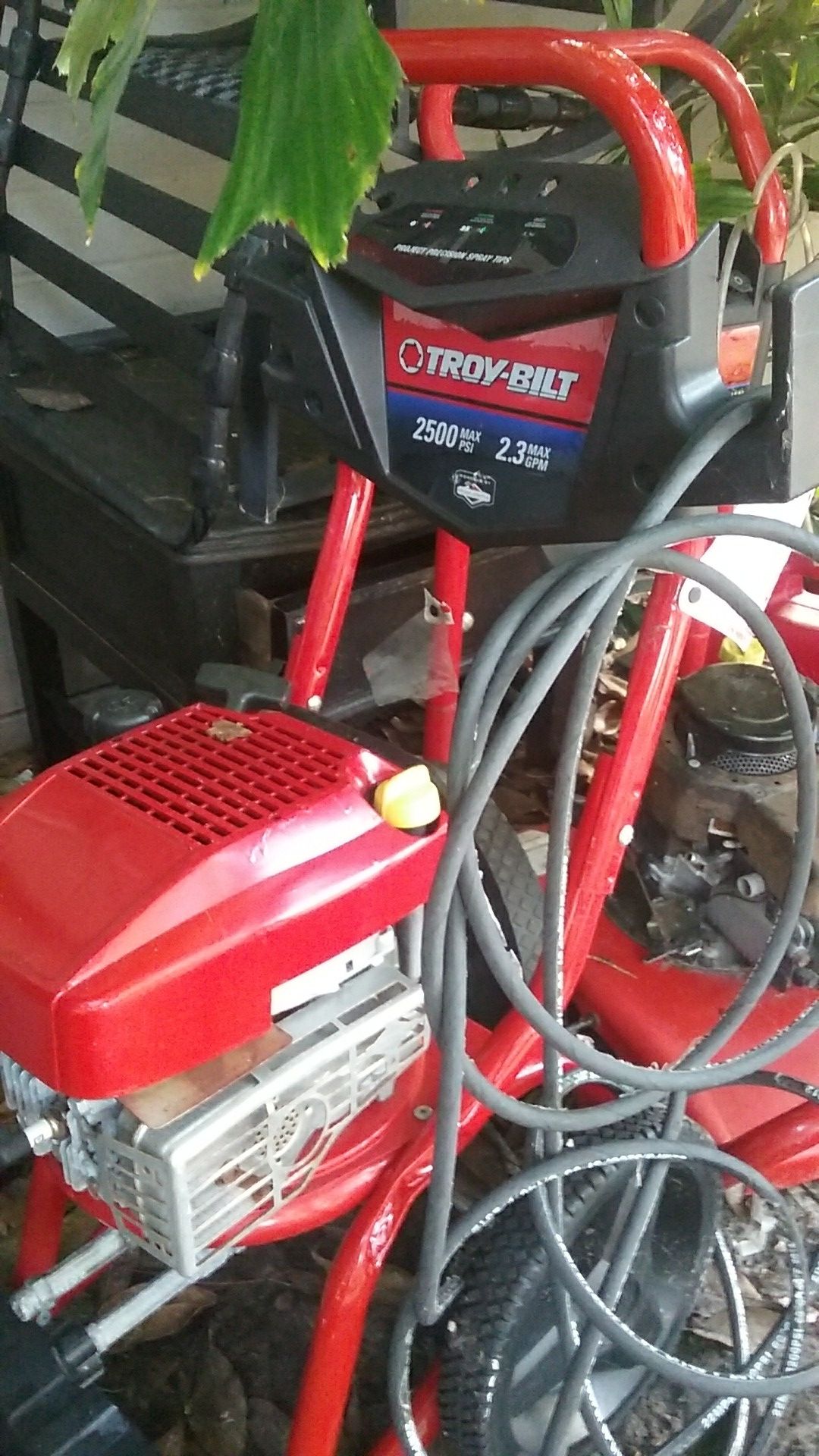 Troy-Bilt 2500 with hose and wand just like brand new